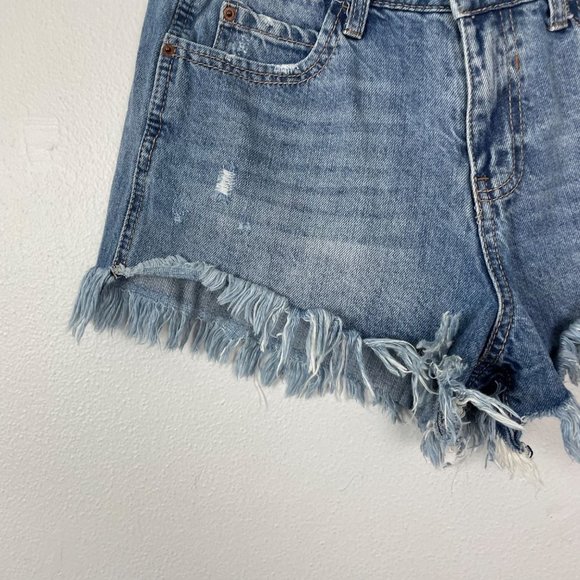 Vanilla Star Woman's Sz 9 Light Wash Fringe Festival Denim Cut‎ Off Shorts - Picture 2 of 7
